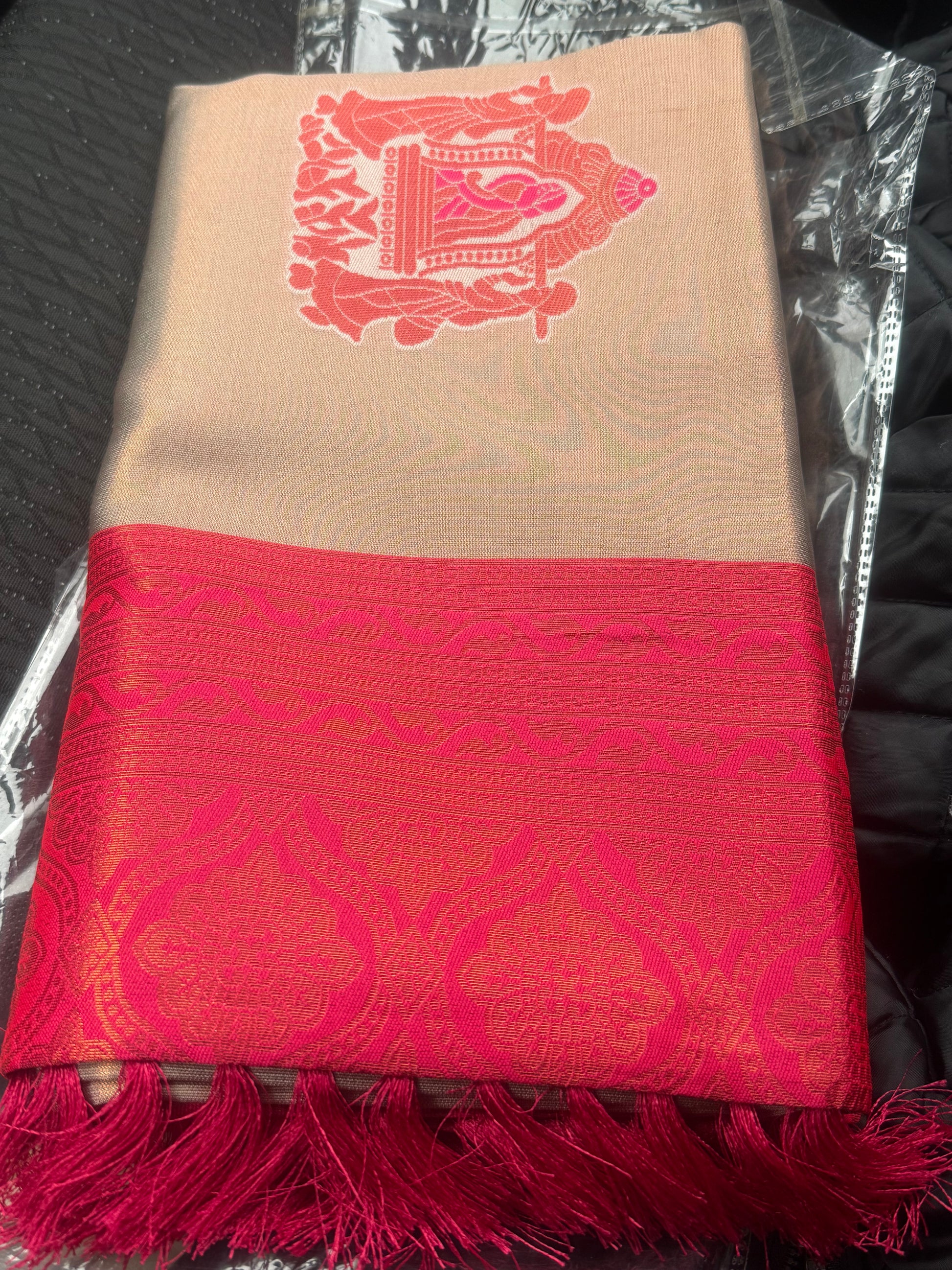 Pallakku Kubera Silk