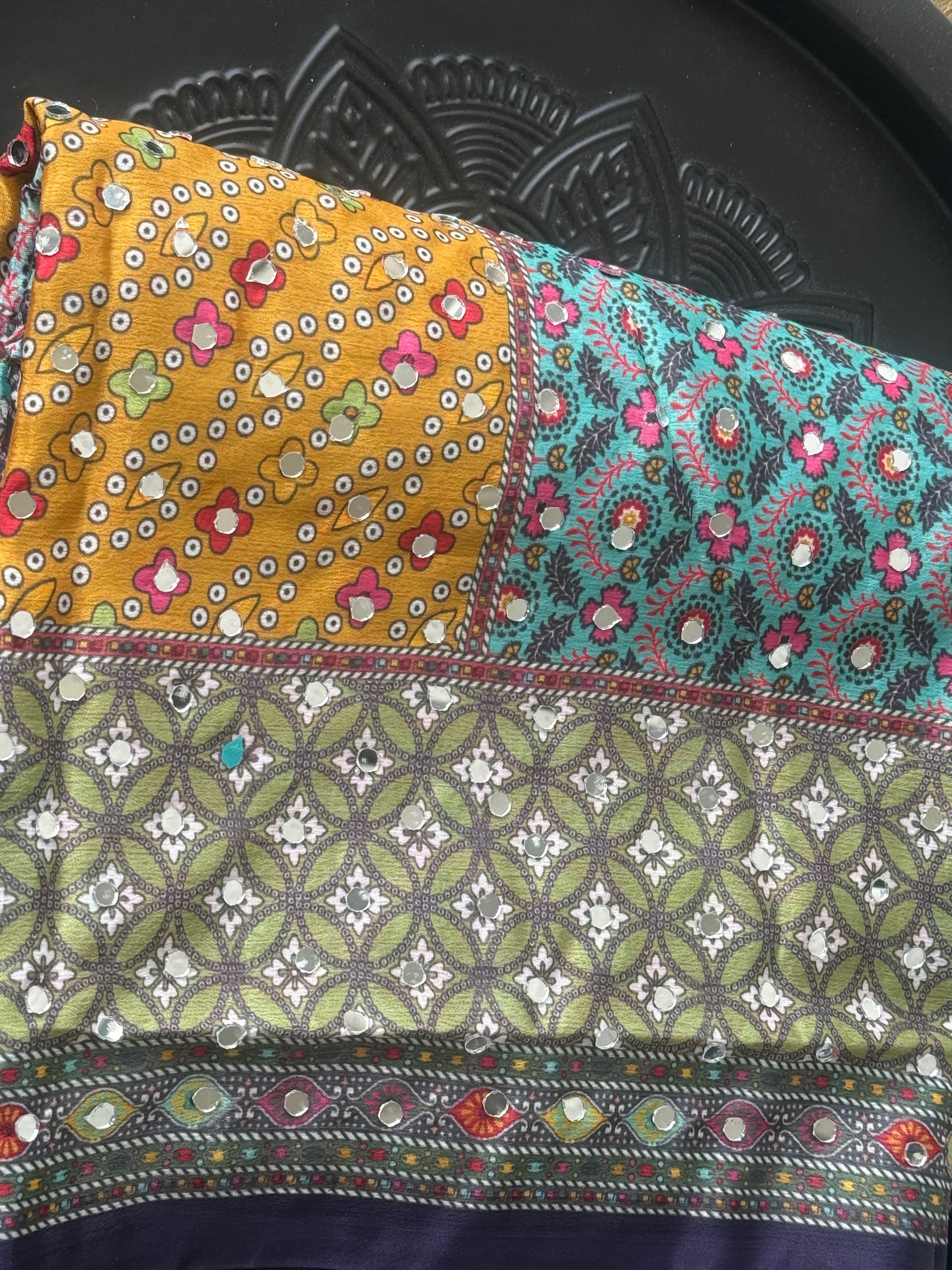 Mirror Work Synon Silk