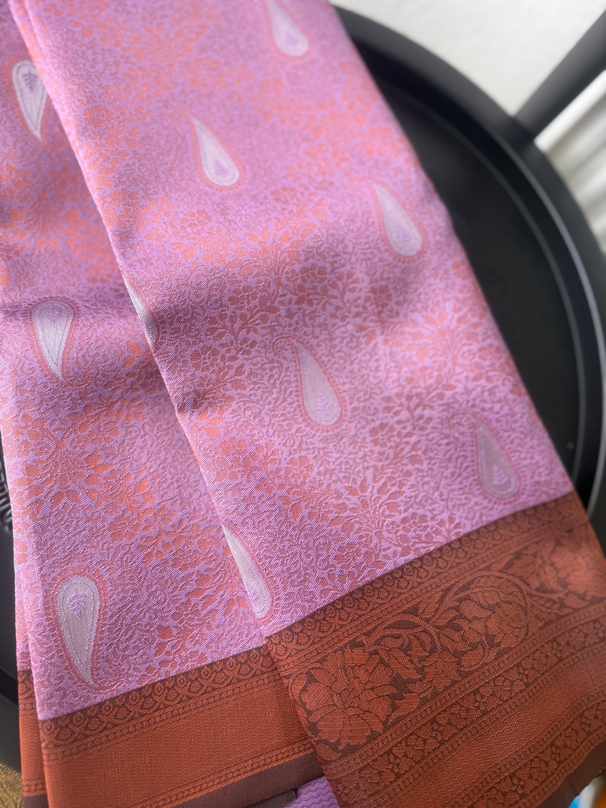 Uniq Semi Silk